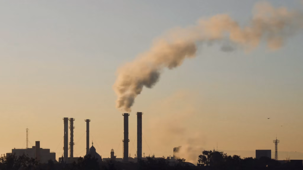 Climatic and Environmental Factors Matter for Internal European Net Migration: A Panel Regression Analysis of 19 European Countries from 2004 to 2019