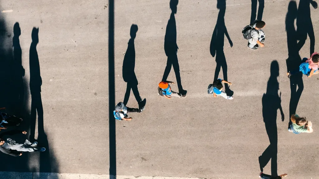 Becoming a Climate Migrant: Climate Change and Sequential Migration Decision-Making